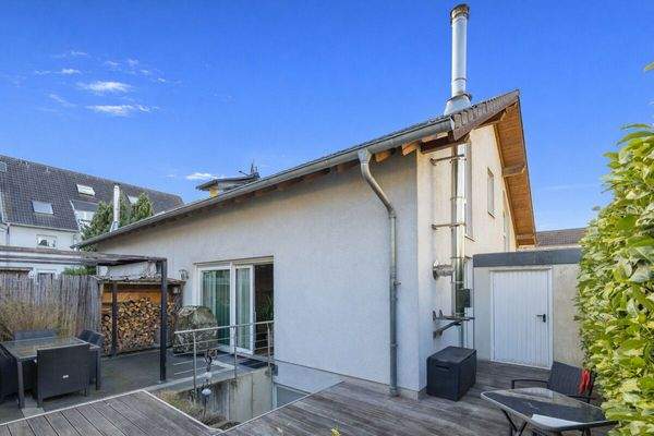 Rückansicht / Terrasse