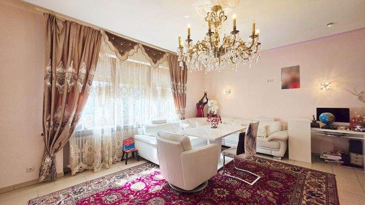 Wohn- und Esszimmer Wohnung OG