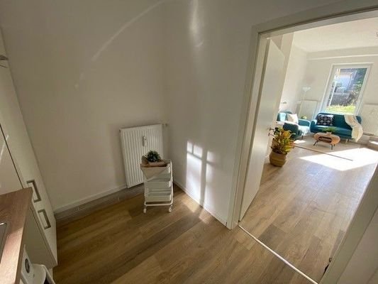 Küche und Wohnzimmer