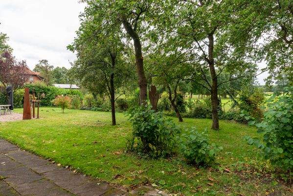 Garten mit Blick in die Wiesen