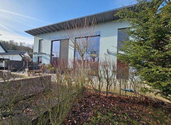 Ansicht Süden mit Terrassenbereich