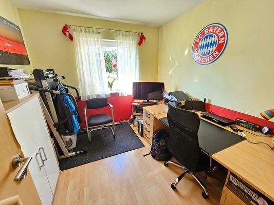 Bür0 / Schlafzimmer