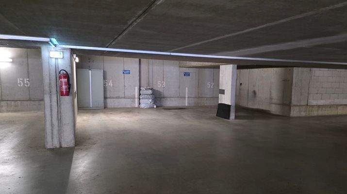 Tiefgaragenstellplatz