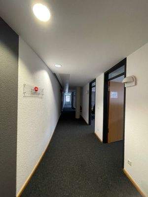 Flur 2.jpg