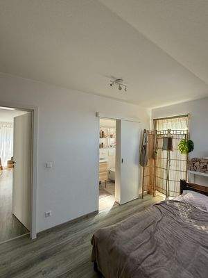 Schlafzimmer mit eigenem Bad