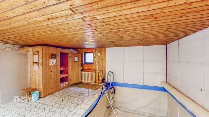 Schwimmbad und Sauna