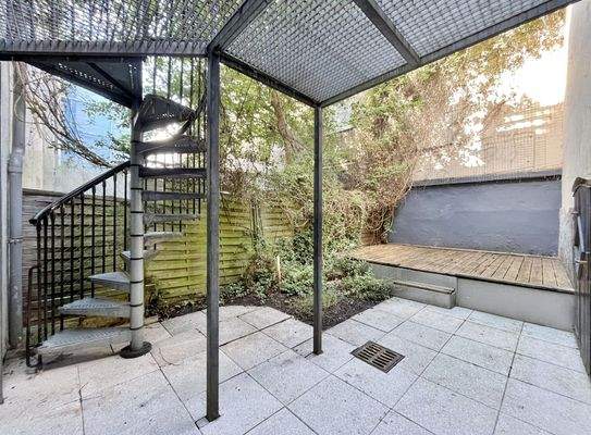 Terrasse und Innenhof