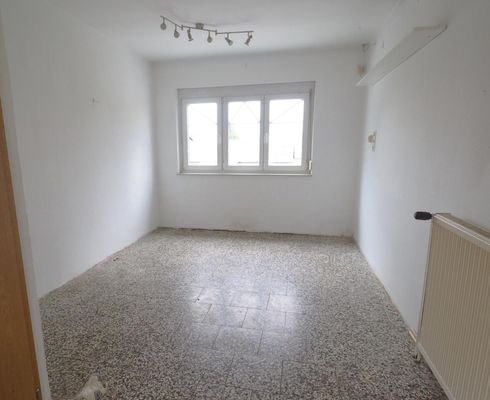 mit großem Vorraum (ehemlige Veranda)