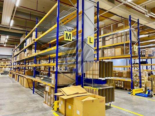 INFOS UNTER: 06171-586000