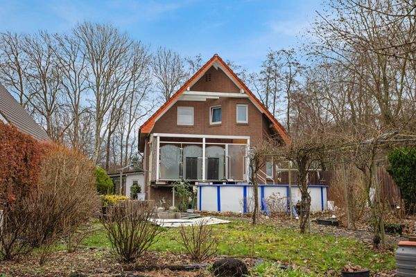 rückwärtige Ansicht