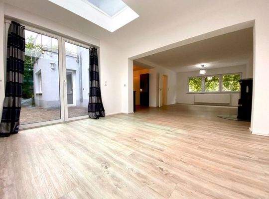 Wohn-Esszimmer unmöbliert