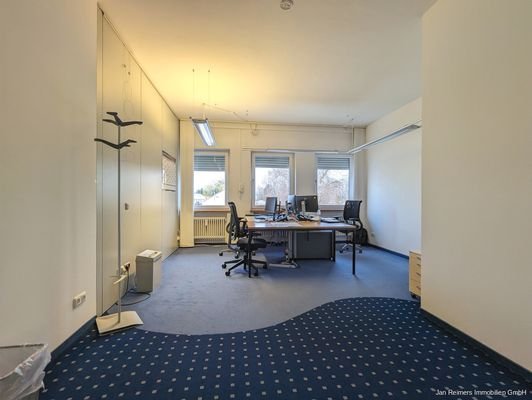 Büro 1