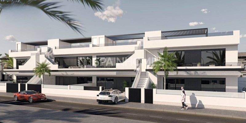 Flats with Private Pools near the Beach in San Pedro Murcia