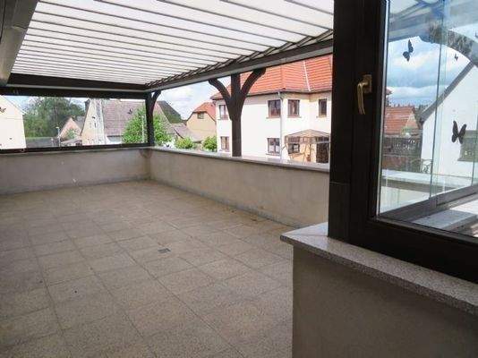 Haus 1: 1.OG - große überdachte Dachterrasse