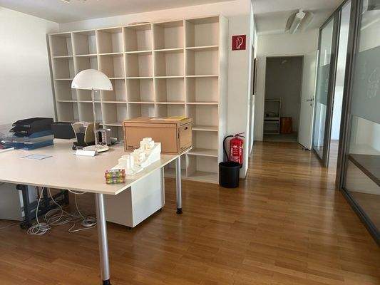 weiterer Arbeitsplatz