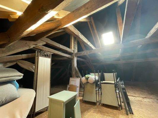 Dachboden / Abstellkammer