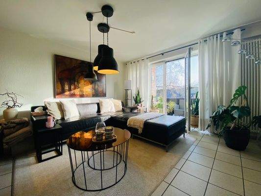 Wohnbereich - Zugang zum Balkon