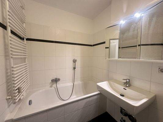 20251202_153359406_iOS