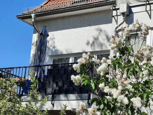 Balkon von außen