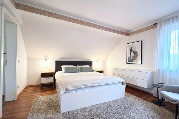 Schlafzimmer digital möbliert