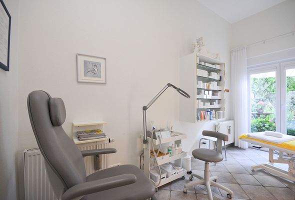 Behandlungsraum/ Büro