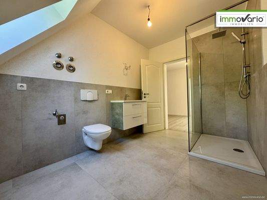 Badezimmer DG
