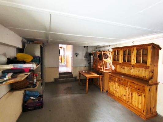 Haus EG Garage in Innenhof