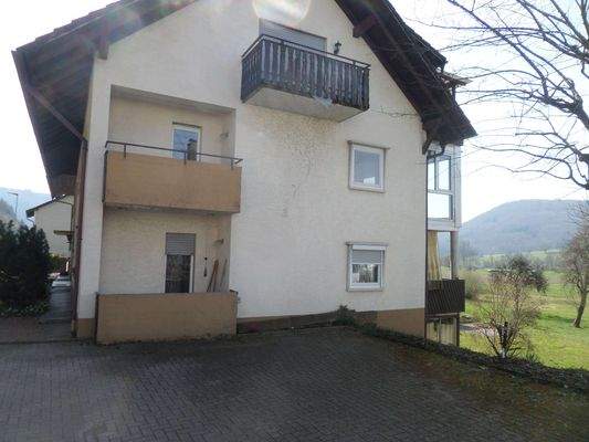 Die Hausansicht seitlich