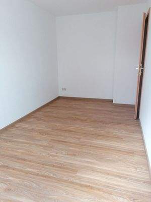 Kinderzimmer mit Laminat