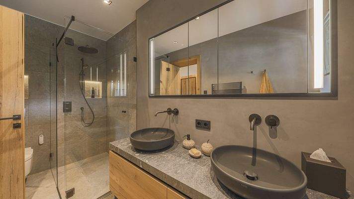 KITZIMMO-Luxus-Penthouse mit Steif-Blick in sonniger Ruhelage - Immobilien Kitzbühel.