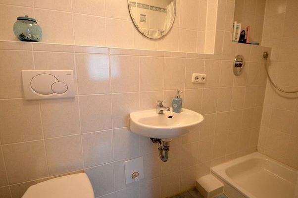 separates Bad Zimmer 2