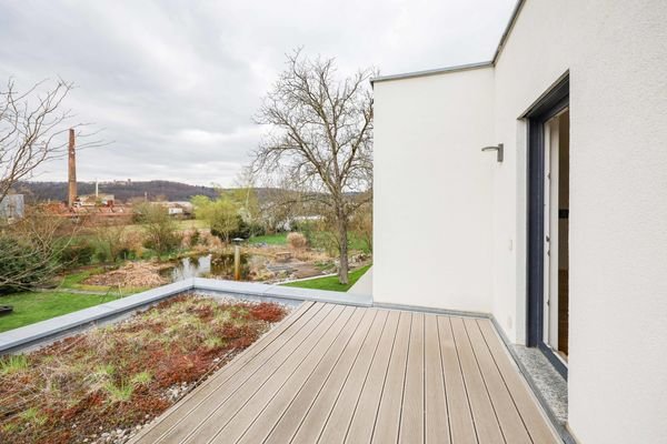 Terrasse auf der Garagenfläche
