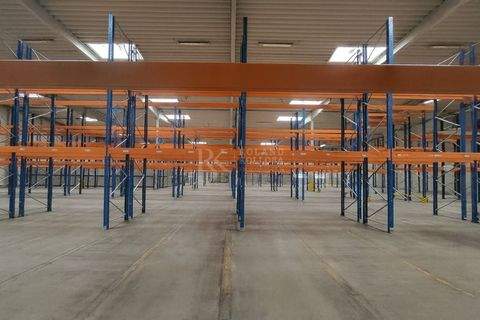 Kirchlinteln Halle, Kirchlinteln Hallenfläche