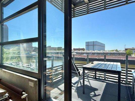 Balkon mit Weserblick vom Loftraum