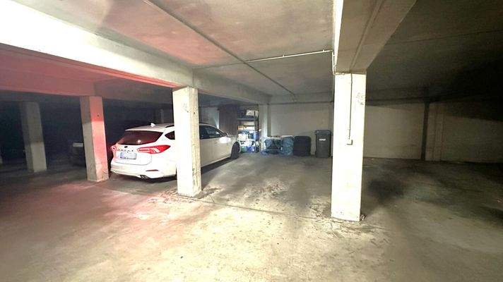 Tiefgaragenstellplatz
