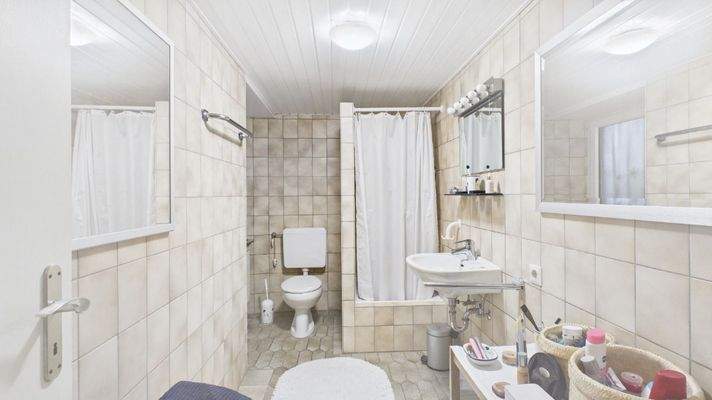 CAM04238G0-PR0051-STILL002