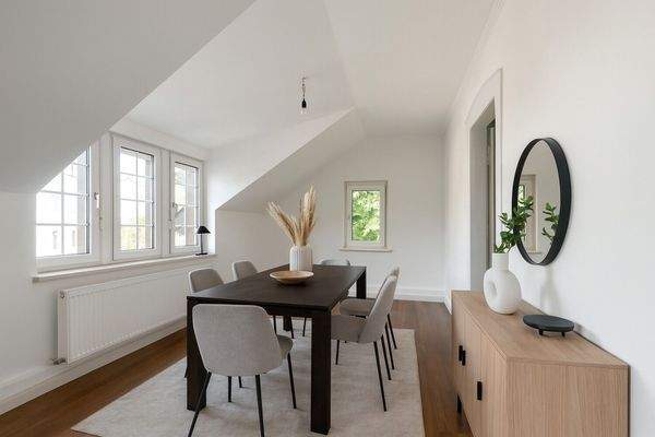 Zimmer/ Esszimmer - virtuell möbliert