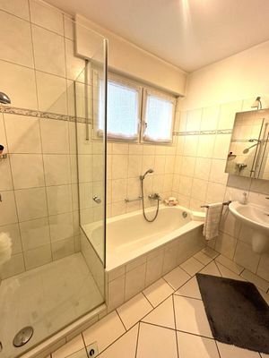 Badezimmer EG 