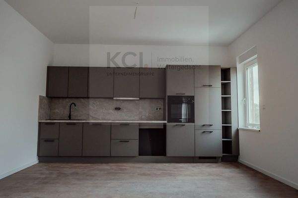 Blick zur Küche vom Wohnen 