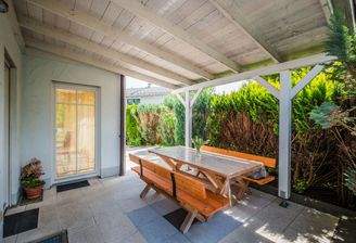 Überdachte Terrasse