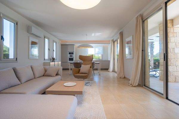 747199-detached-villa-for-sale-in-kouklia-secret-v