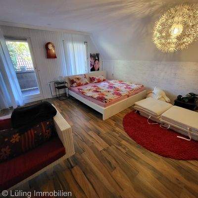 Schlafzimmer 3 OG mit Balkon