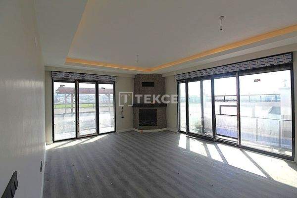 Villas with Spacious Garden in İstanbul Silivri