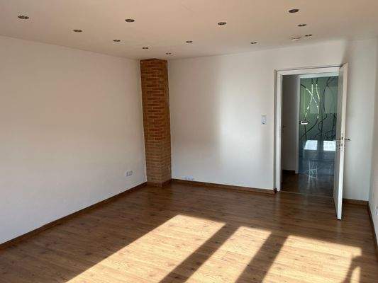 2. Zimmer / Wohnzimmer