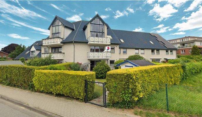 Gepflegtes Mehrfamilienhaus