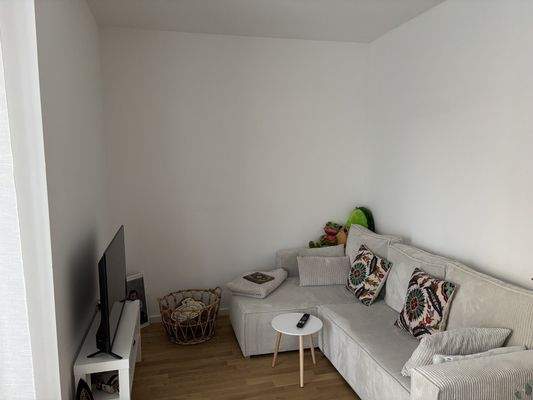 Großzügiger Wohnraum mit hochwertigem Ambiente