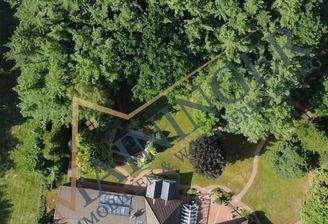 Luftaufnahme des Anwesens