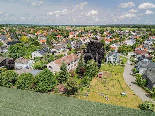 Luftbild mit Blick nach Osten.jpg