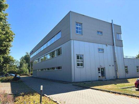 Seitenansicht Gewerbeobjekt