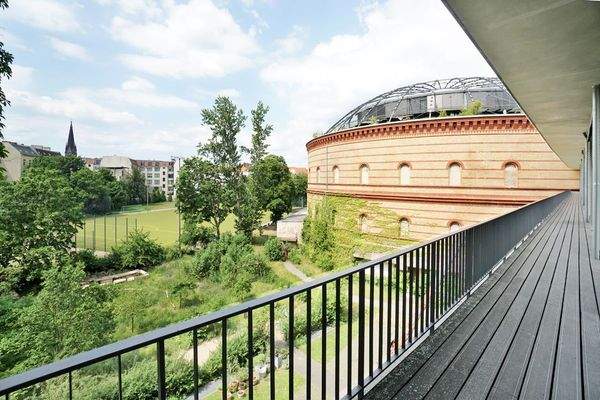 Blick vom Balkon auf das Gasometer